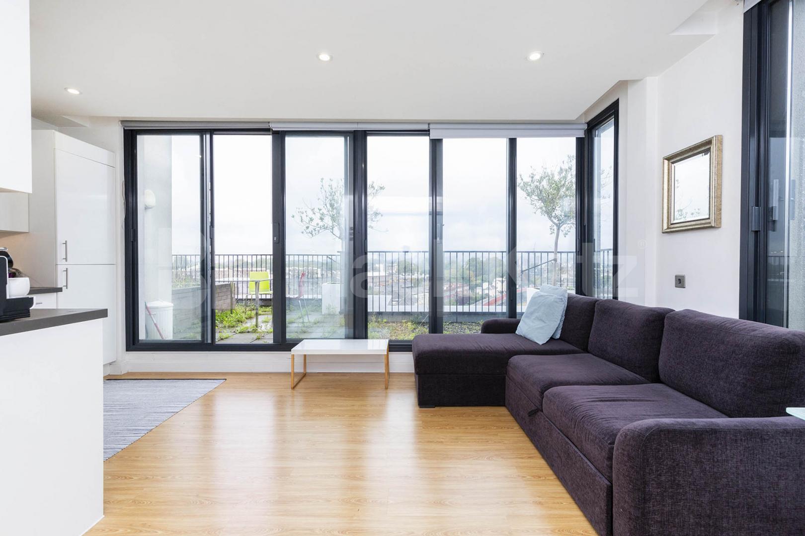 Stunning spacious 1 bed penthouse by Regents Park   Cubitt Court, Park Village East , Camden / Regents Park